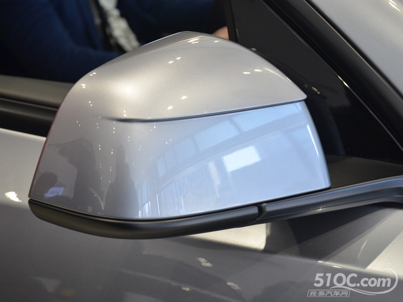 2025款 特斯拉Model Y换新版 其它